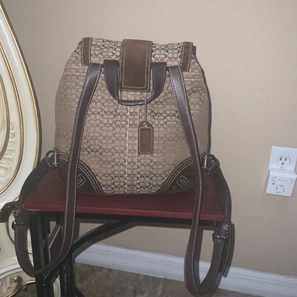 Coach - Picture 2 of 10